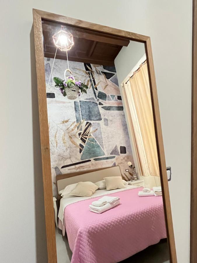 Bed Boutique Colors Guest house Naples