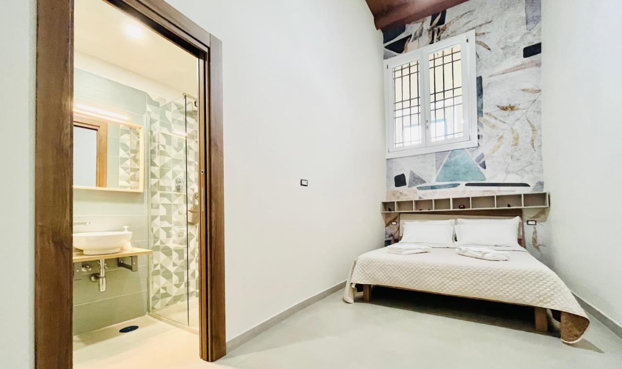 Bed Boutique Colors Guest house 4*