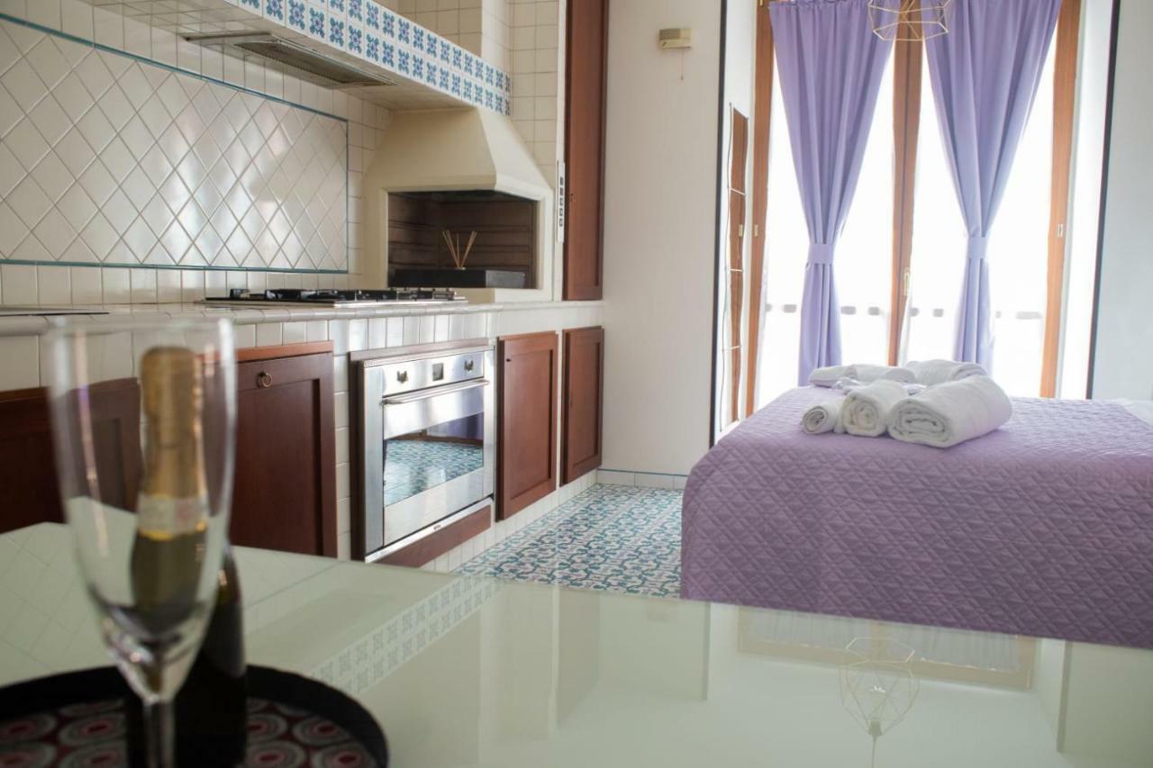 Bed Boutique Colors 4* Naples