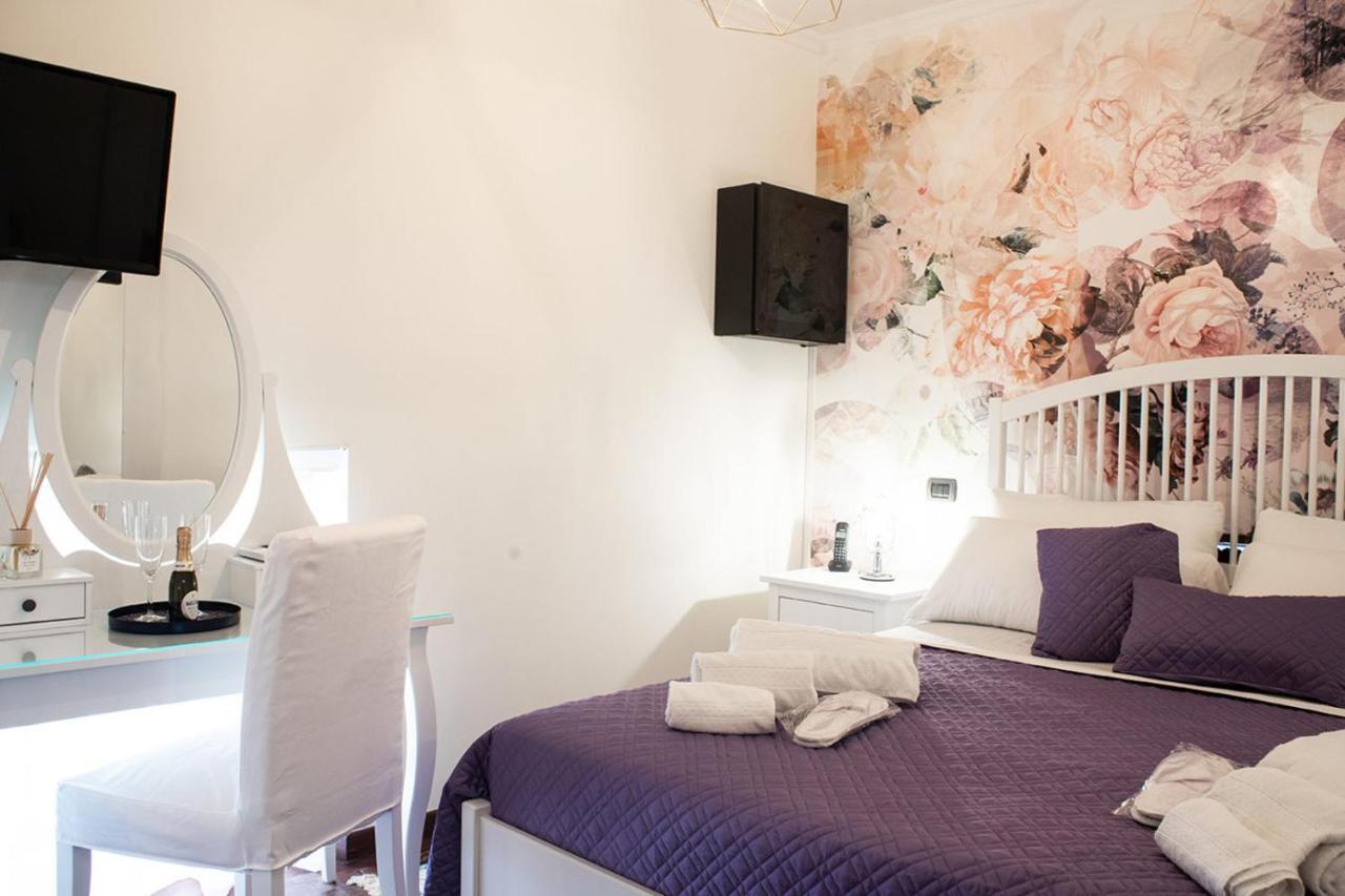 Bed Boutique Colors Guest house 4*
